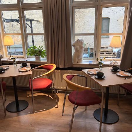 Apothekergaarden Stege Stuen Mod Gardhaven Bed and Breakfast Exteriör bild