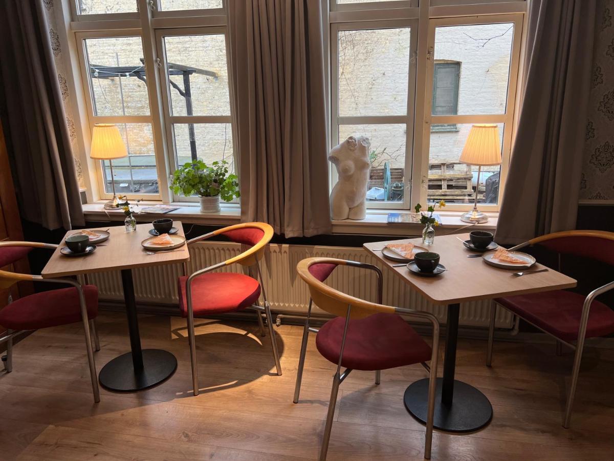 Apothekergaarden Stege Stuen Mod Gardhaven Bed and Breakfast Exteriör bild